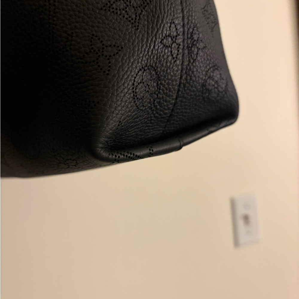 Louis Vuitton Black Monogram Shoulder Bag - Picture 7 of 9